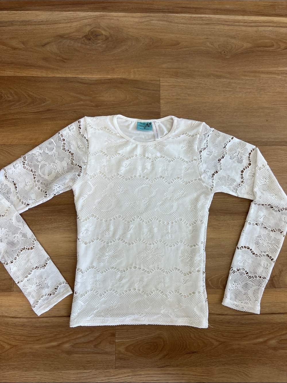 Letarte White Crochet Lace Scoop Neck Top or swim or leisure